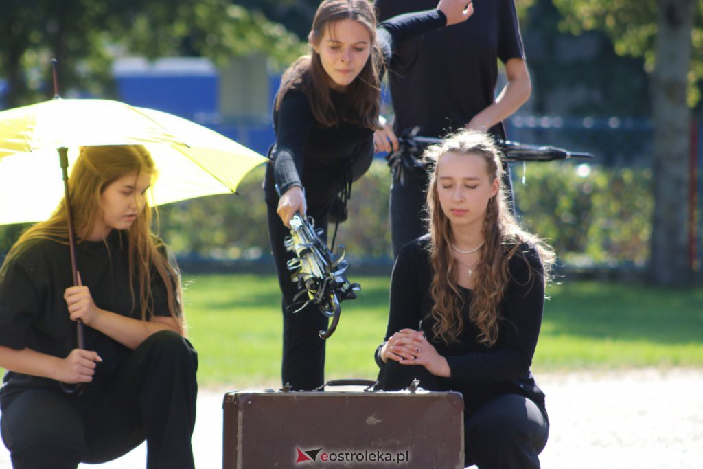 Festiwal Teatralny InQbator 2021 - Duża przerwa w I LO [07.09.2021] - zdjęcie #24 - eOstroleka.pl