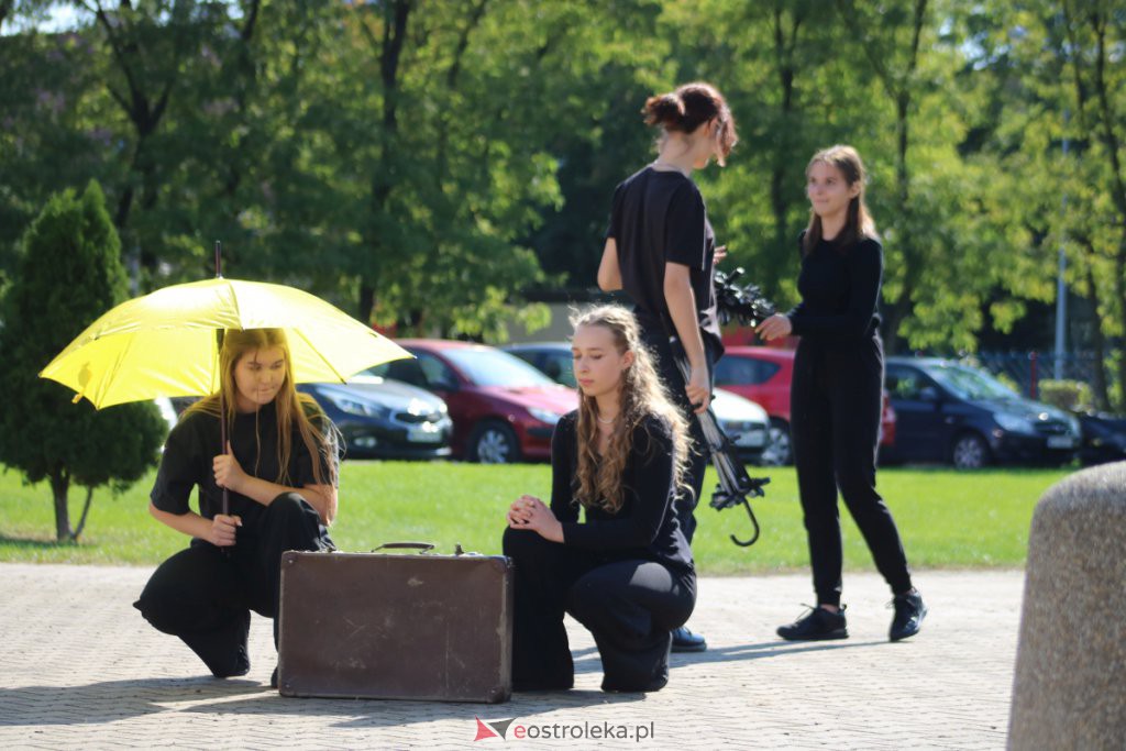 Festiwal Teatralny InQbator 2021 - Duża przerwa w I LO [07.09.2021] - zdjęcie #23 - eOstroleka.pl