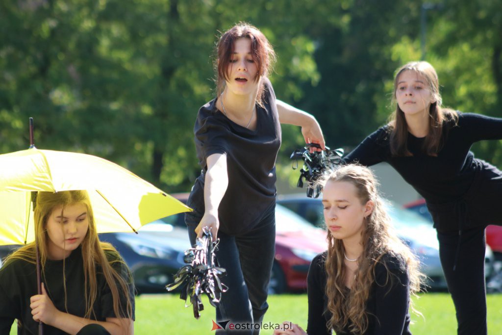 Festiwal Teatralny InQbator 2021 - Duża przerwa w I LO [07.09.2021] - zdjęcie #22 - eOstroleka.pl