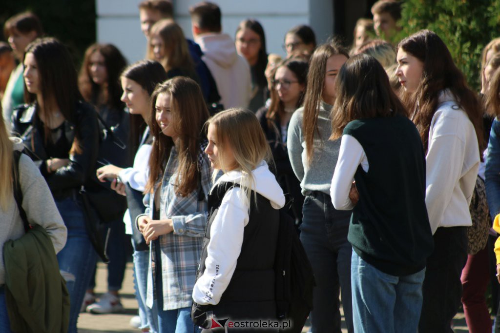 Festiwal Teatralny InQbator 2021 - Duża przerwa w I LO [07.09.2021] - zdjęcie #13 - eOstroleka.pl