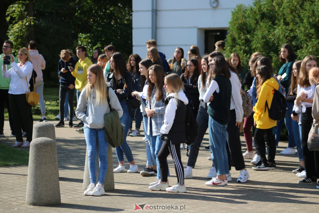 Festiwal Teatralny InQbator 2021 - Duża przerwa w I LO [07.09.2021] - zdjęcie #11 - eOstroleka.pl