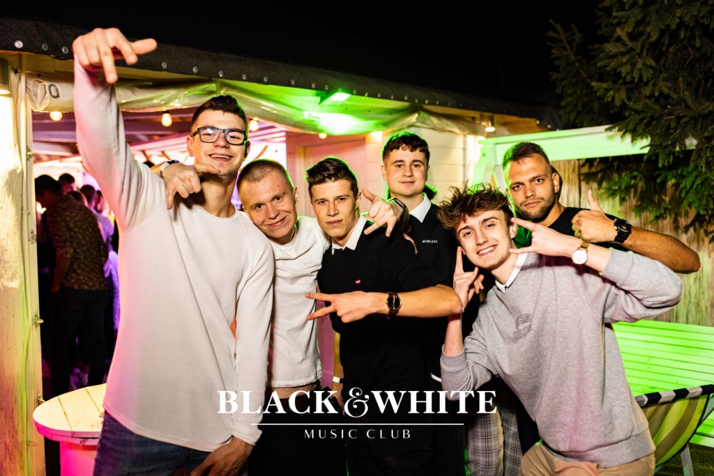 Miły Pan w Clubie Black&White [03.09.2021] - zdjęcie #5 - eOstroleka.pl