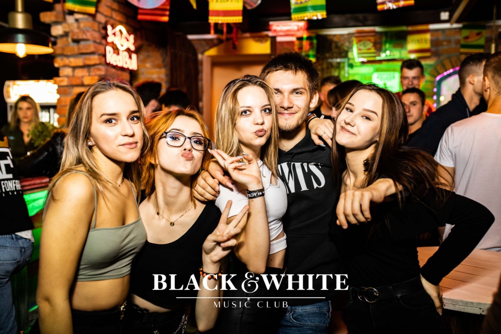 Miły Pan w Clubie Black&White [03.09.2021] - zdjęcie #14 - eOstroleka.pl