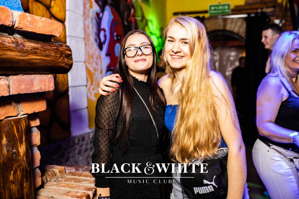 Miły Pan w Clubie Black&White [03.09.2021] - zdjęcie #43 - eOstroleka.pl