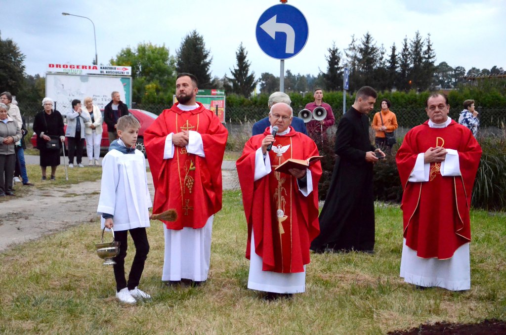 Krzyż Pandemiczny w Kadzidle oficjalnie wyświęcony [15.09.2021] - zdjęcie #31 - eOstroleka.pl