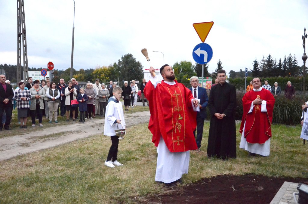 Krzyż Pandemiczny w Kadzidle oficjalnie wyświęcony [15.09.2021] - zdjęcie #29 - eOstroleka.pl