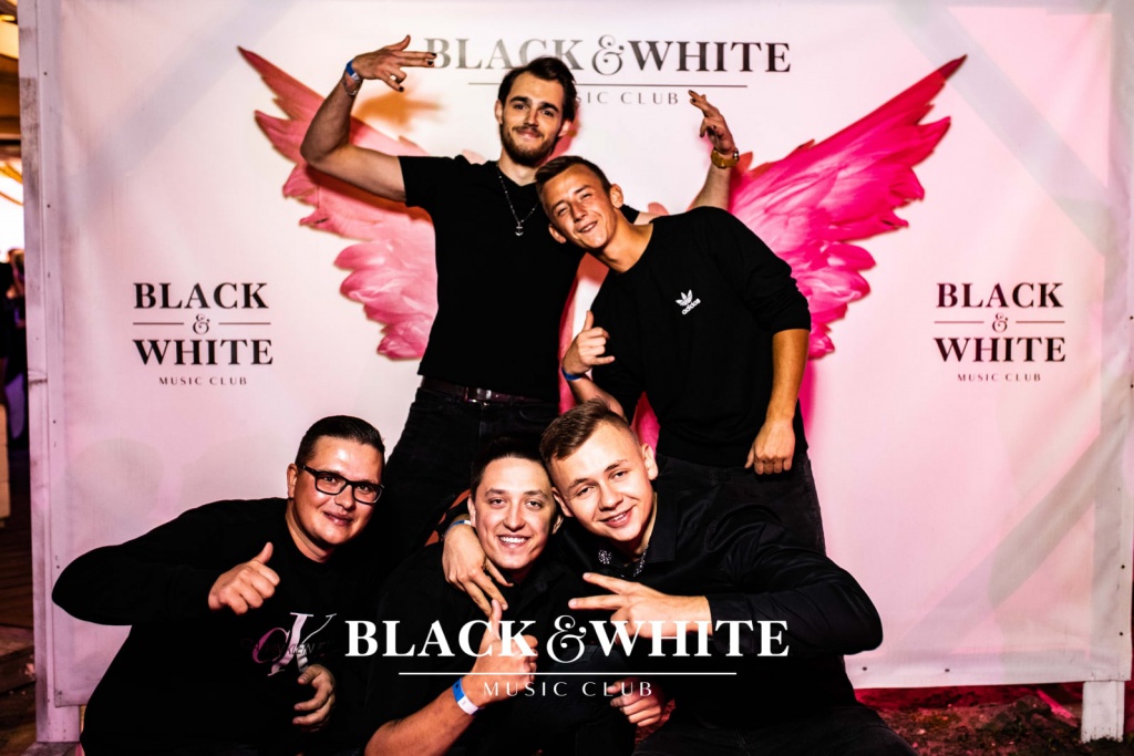 Czarne party w Clubie Black&White [11.09.2021] - zdjęcie #21 - eOstroleka.pl