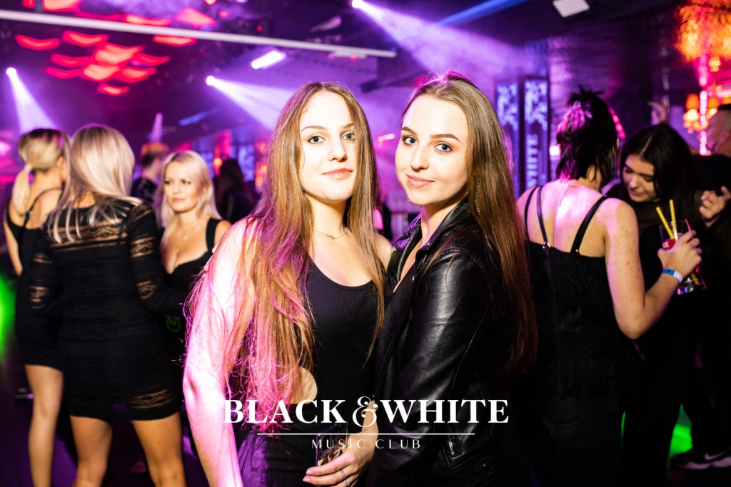 Czarne party w Clubie Black&White [11.09.2021] - zdjęcie #22 - eOstroleka.pl