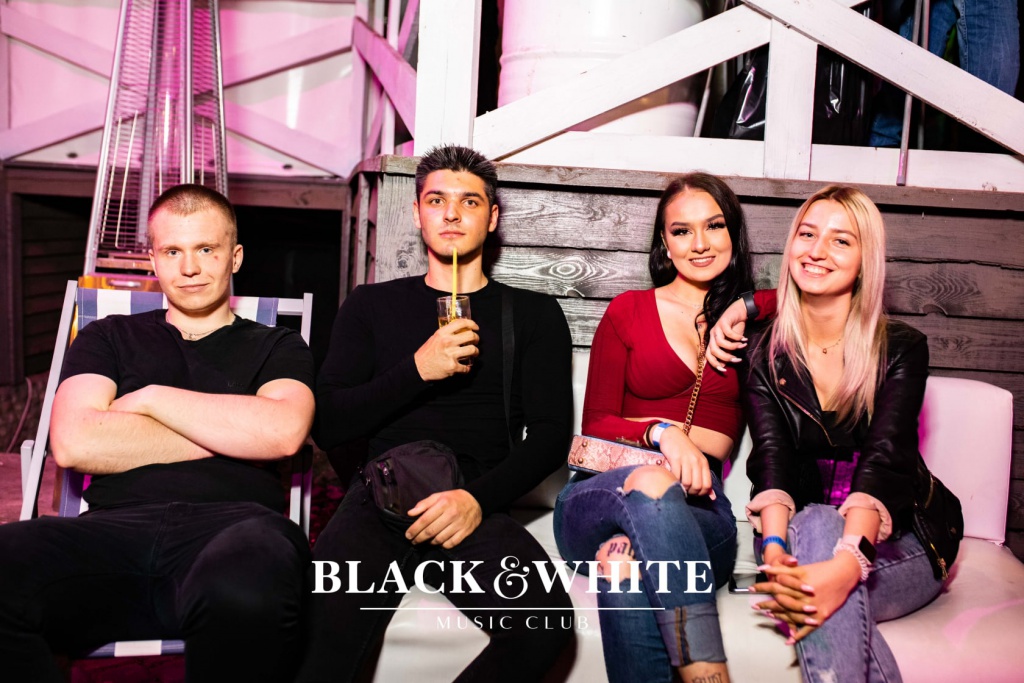 Czarne party w Clubie Black&White [11.09.2021] - zdjęcie #37 - eOstroleka.pl