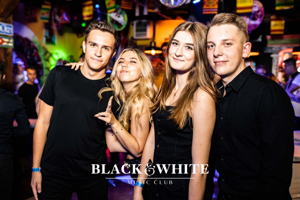 Czarne party w Clubie Black&White [11.09.2021] - zdjęcie #49 - eOstroleka.pl