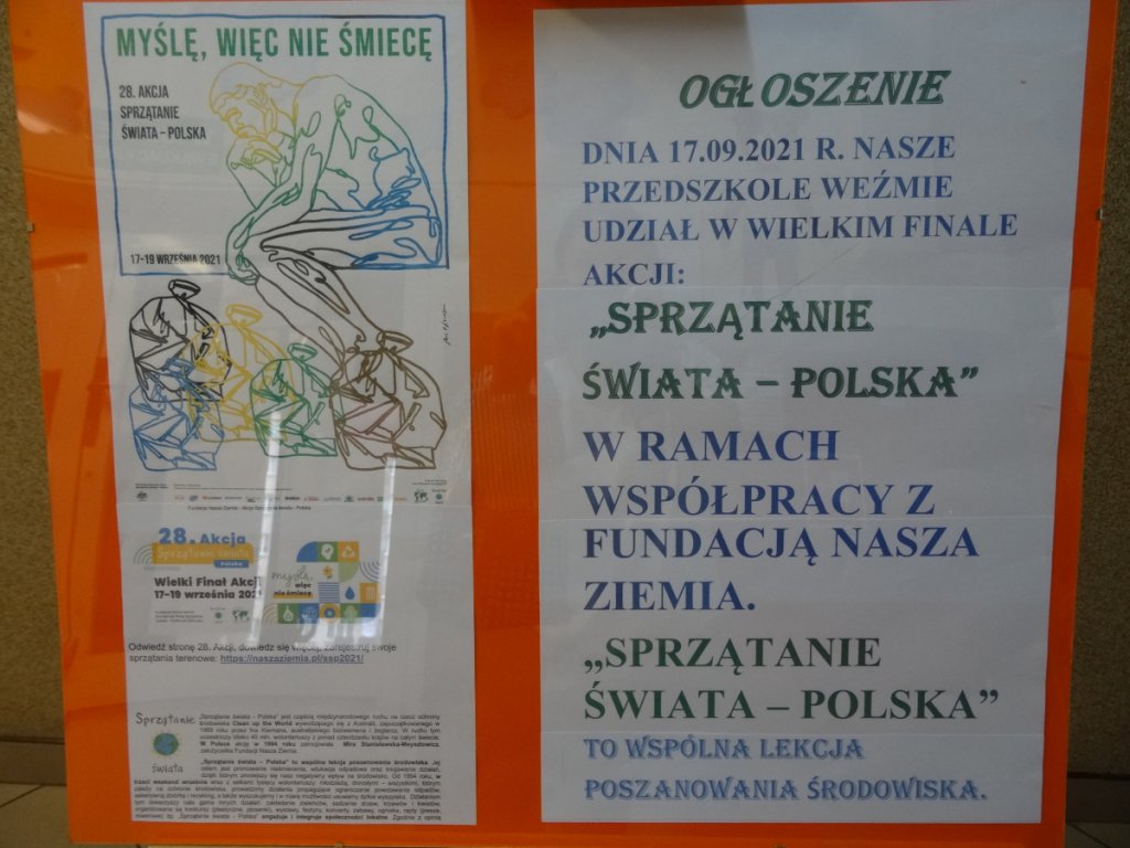 Przedszkolaki sprzątały Ostrołękę w ramach akcji „Myślę, więc nie śmiecę” [20.09.2021] - zdjęcie #34 - eOstroleka.pl