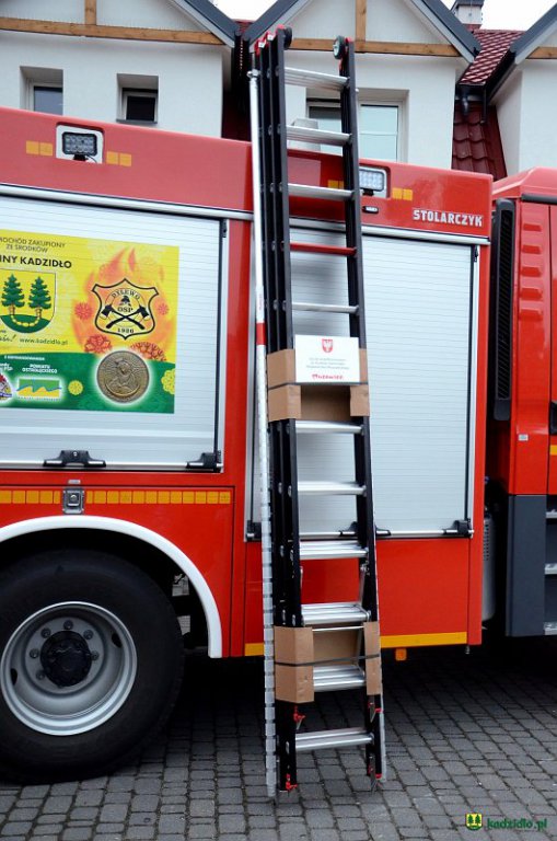 Wójt i marszałek zrobili zrzutkę na drabinę dla strażaków ochotników z Dylewa [21.09.2021] - zdjęcie #7 - eOstroleka.pl