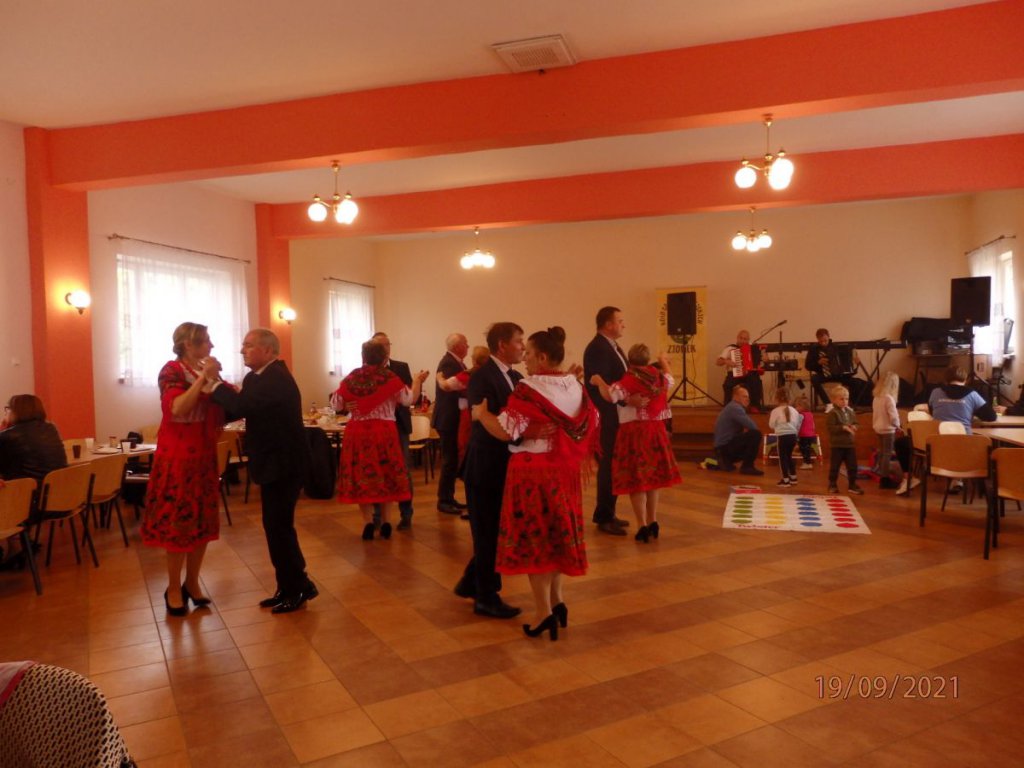 Szczepimy się z KGW w Ziomku - zdjęcie #4 - eOstroleka.pl