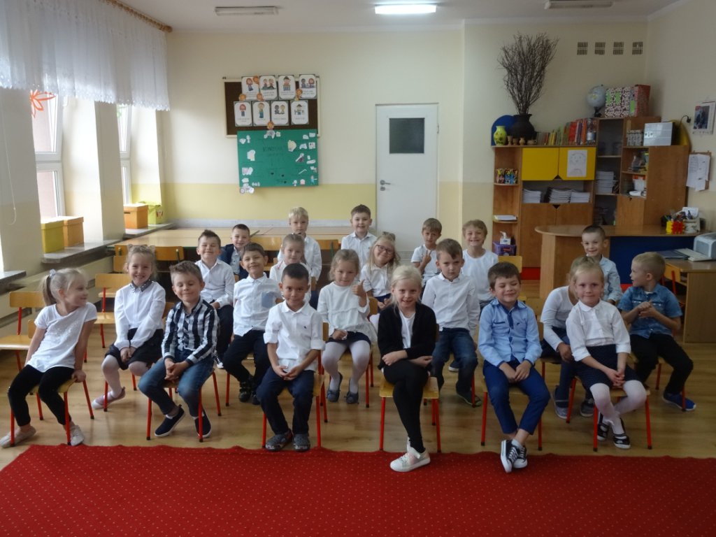 Narodowe czytanie w Przedszkolu Miejskim Nr 17 „Kraina Misiów” - zdjęcie #1 - eOstroleka.pl