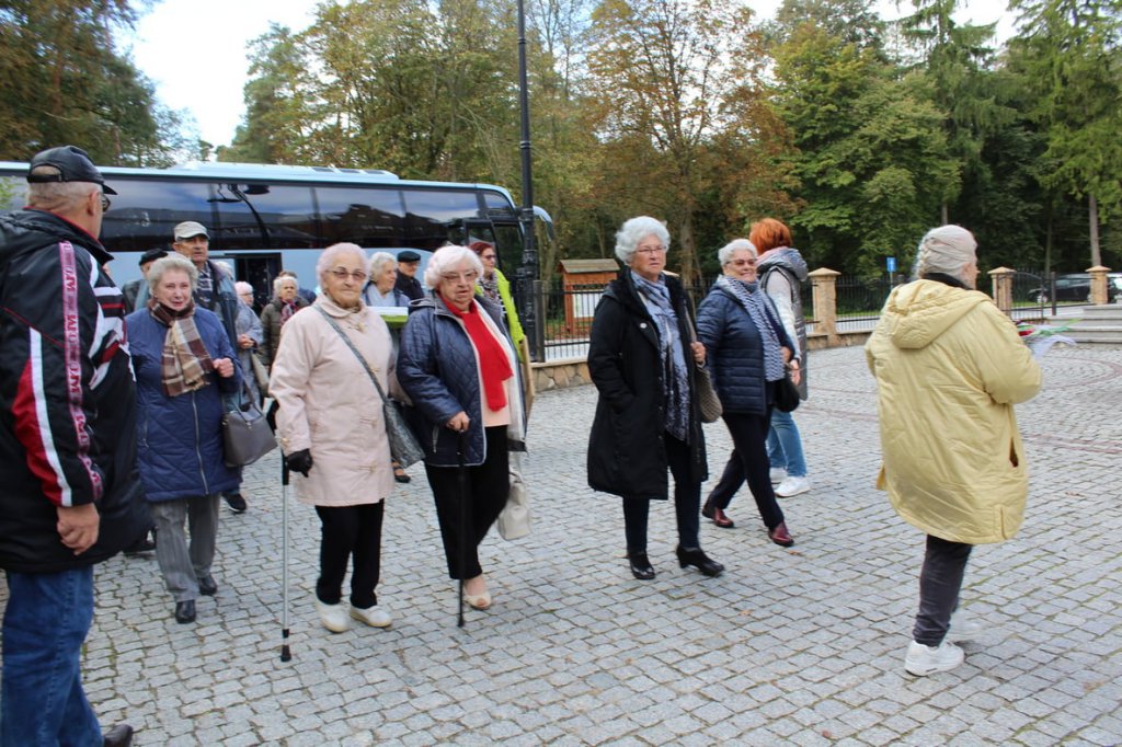 Święto pieczonego ziemniaka. Jesienny piknik integracyjny seniorów w Przystani [ZDJĘCIA] - zdjęcie #30 - eOstroleka.pl