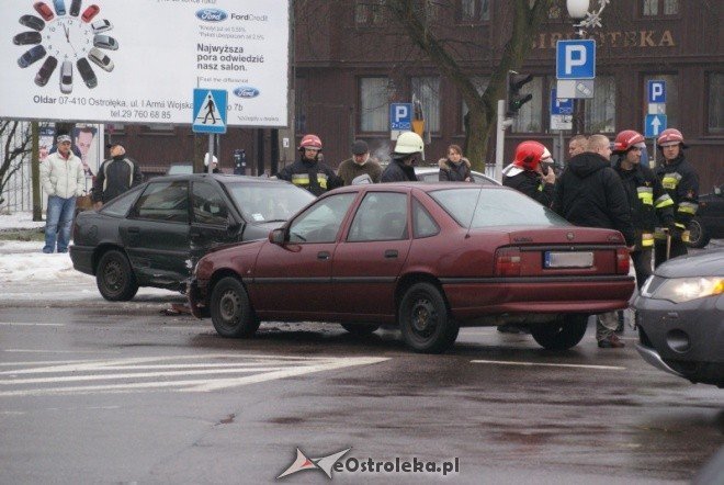 Wypadek przy Avalonie (13.01.2011) - zdjęcie #5 - eOstroleka.pl