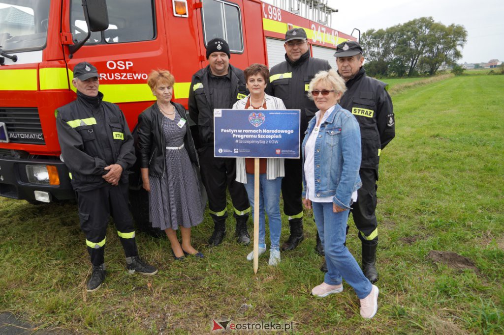 Szczepimy się z KGW. Festyn rodzinny w Brzeźnie  - zdjęcie #58 - eOstroleka.pl