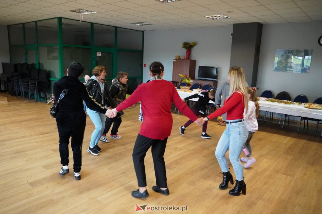 Szczepimy się z KGW. Festyn rodzinny w Brzeźnie  - zdjęcie #6 - eOstroleka.pl