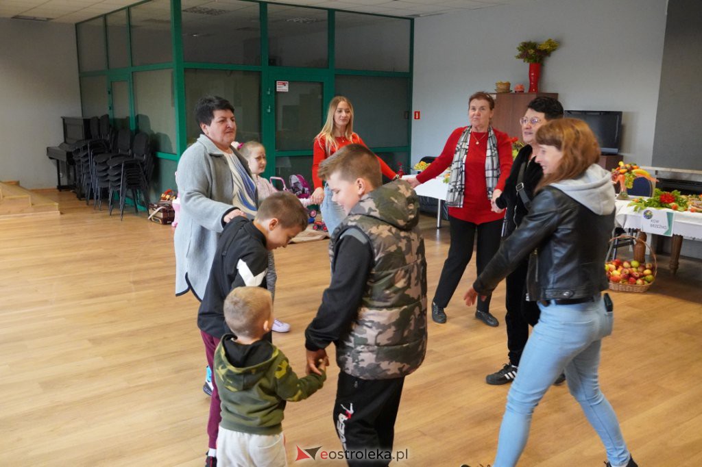 Szczepimy się z KGW. Festyn rodzinny w Brzeźnie  - zdjęcie #4 - eOstroleka.pl