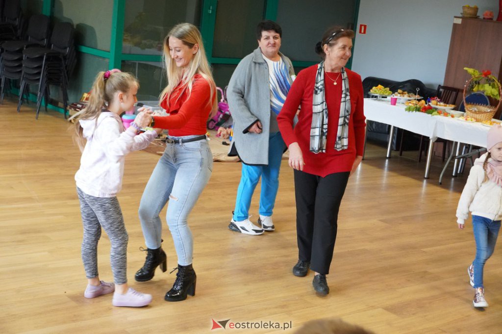 Szczepimy się z KGW. Festyn rodzinny w Brzeźnie  - zdjęcie #2 - eOstroleka.pl