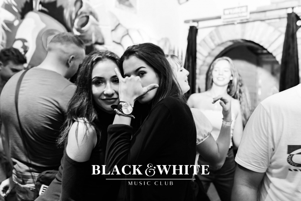 Smolasty w Clubie Black&White [17.09.2021] - zdjęcie #12 - eOstroleka.pl