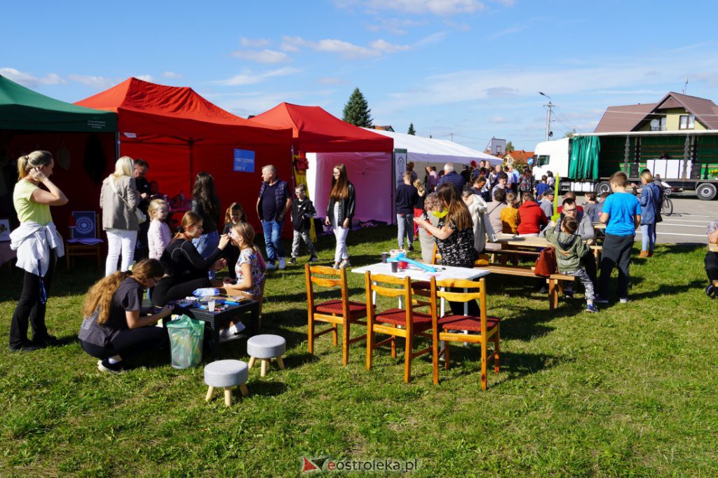 Festyn rodzinny w Olszewie-Borkach [26.09.2021] - zdjęcie #23 - eOstroleka.pl