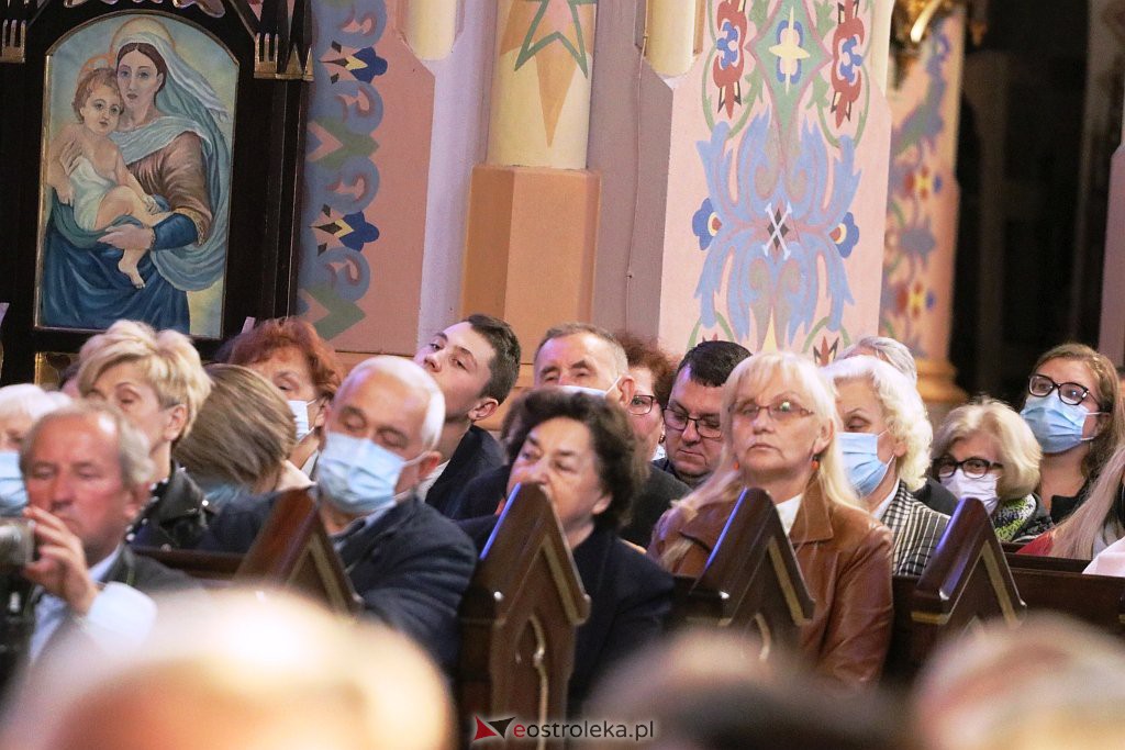 Koncert z okazji 100-lecia poświęcenia świątyni w Myszyńcu [26.09.2021] - zdjęcie #6 - eOstroleka.pl