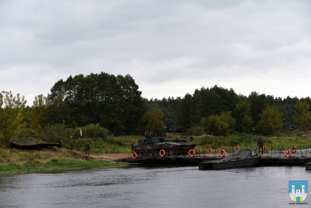 Wojskowe manewry na Narwi 30 km od Ostrołęki [27.09.2021] - zdjęcie #14 - eOstroleka.pl