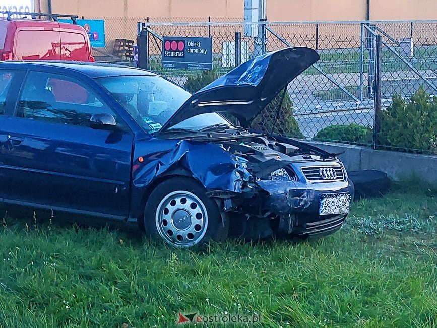 Wypadek w Antoniach. Poszkodowana została jedna osoba [27.09.2021] - zdjęcie #5 - eOstroleka.pl