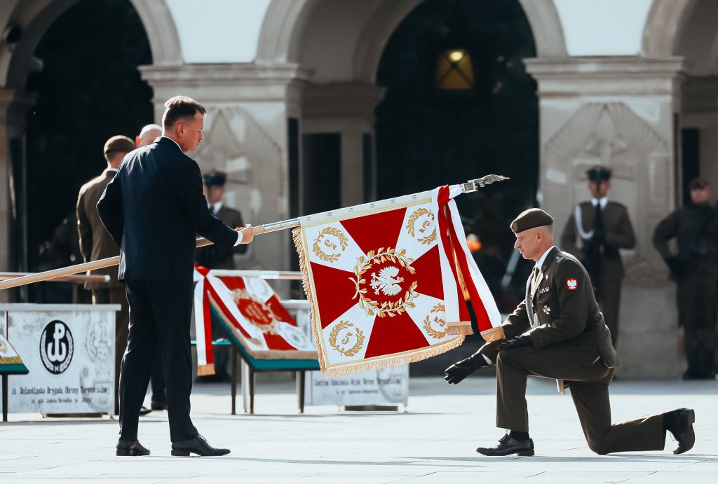 5 Mazowiecka Brygada Obrony Terytorialnej ma swój sztandar [28.09.2021] - zdjęcie #9 - eOstroleka.pl