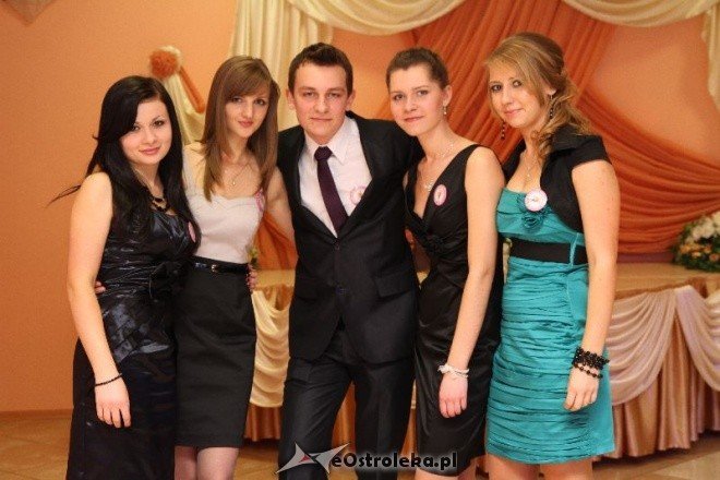 Studniówka ZSZ(15.01.2011) - zdjęcie #33 - eOstroleka.pl