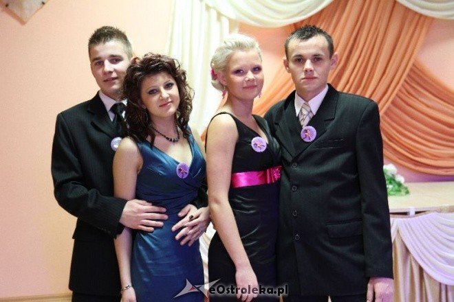 Studniówka ZSZ(15.01.2011) - zdjęcie #26 - eOstroleka.pl