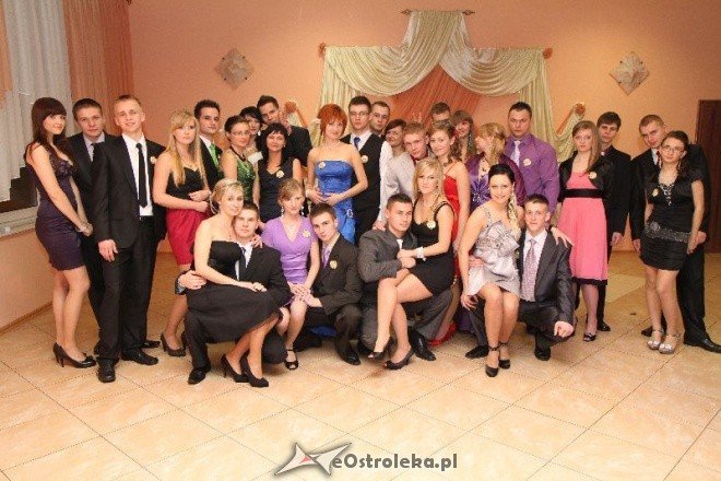 Studniówka ZSZ(15.01.2011) - zdjęcie #21 - eOstroleka.pl