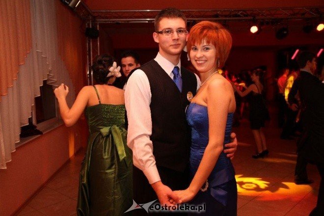 Studniówka ZSZ(15.01.2011) - zdjęcie #15 - eOstroleka.pl