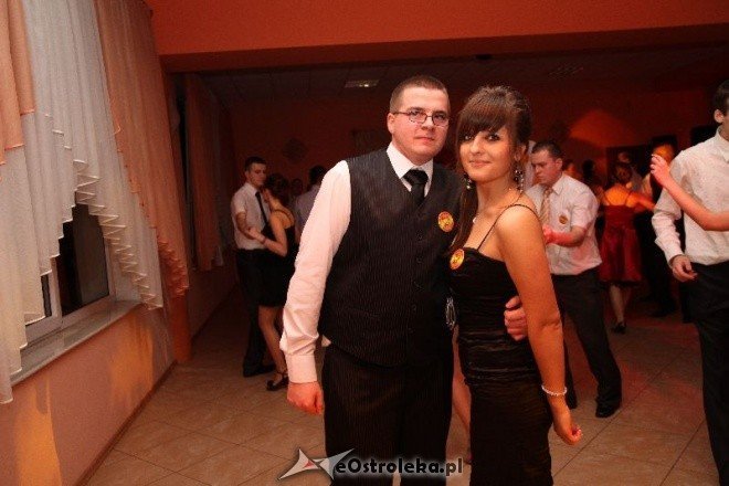 Studniówka ZSZ(15.01.2011) - zdjęcie #10 - eOstroleka.pl