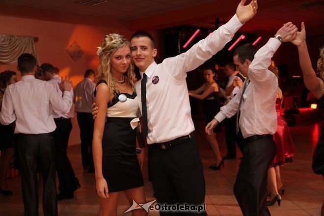 Studniówka ZSZ(15.01.2011) - zdjęcie #7 - eOstroleka.pl