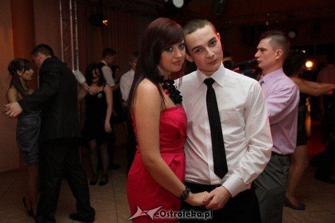 Studniówka ZSZ(15.01.2011) - zdjęcie #3 - eOstroleka.pl