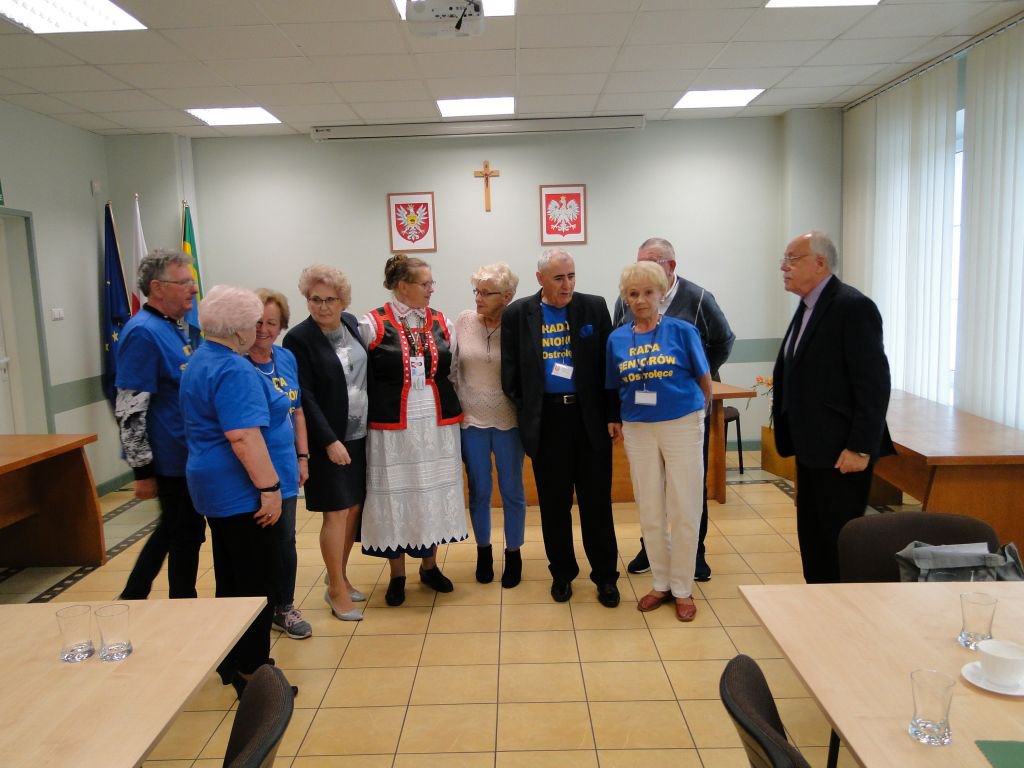 Łomżyńska Rada Seniorów z wizytą w Ostrołęce  - zdjęcie #2 - eOstroleka.pl