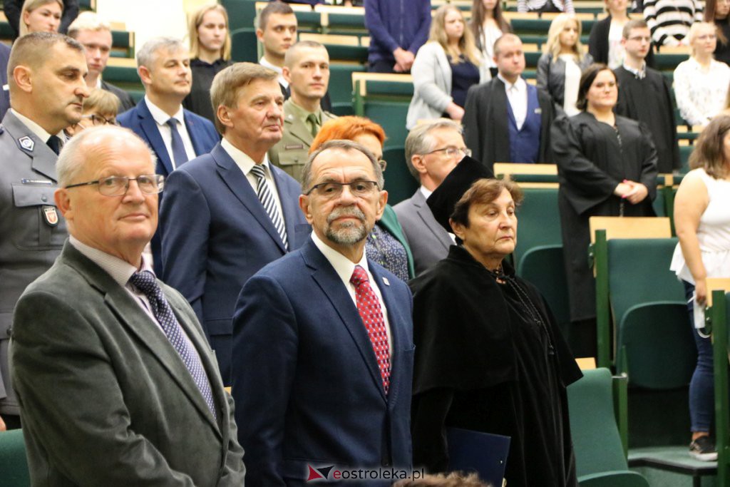 Inauguracja roku akademickiego w Wyższej Szkole Administracji Publicznej w Ostrołęce [01.10.2021] - zdjęcie #44 - eOstroleka.pl