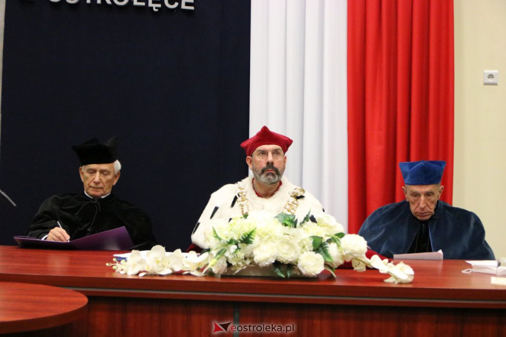 Inauguracja roku akademickiego w Wyższej Szkole Administracji Publicznej w Ostrołęce [01.10.2021] - zdjęcie #32 - eOstroleka.pl
