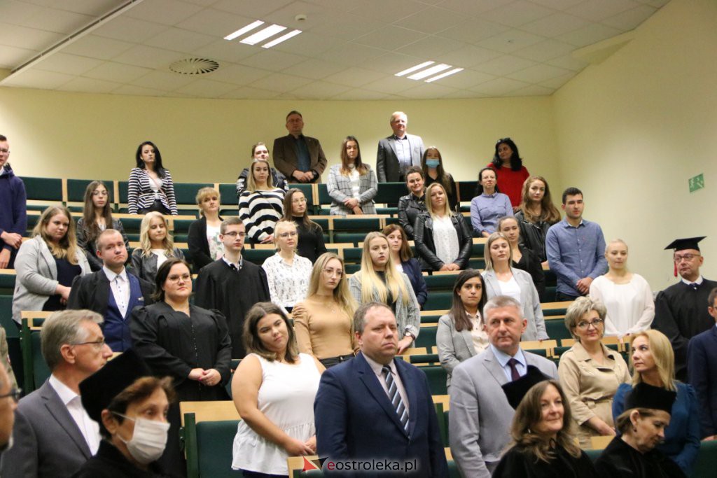 Inauguracja roku akademickiego w Wyższej Szkole Administracji Publicznej w Ostrołęce [01.10.2021] - zdjęcie #21 - eOstroleka.pl