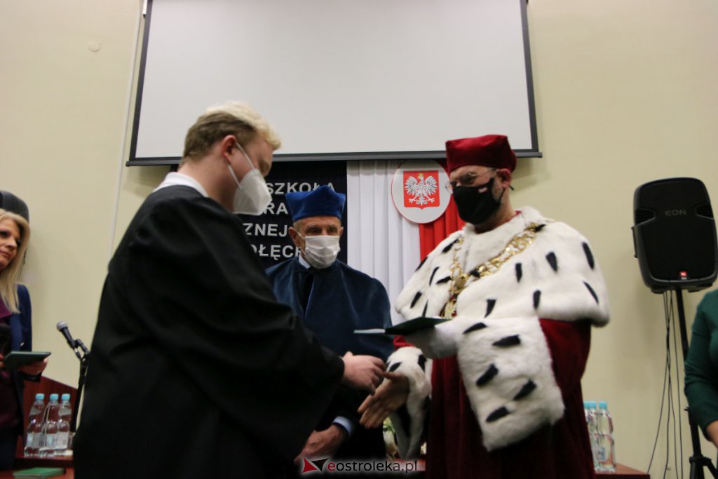 Inauguracja roku akademickiego w Wyższej Szkole Administracji Publicznej w Ostrołęce [01.10.2021] - zdjęcie #11 - eOstroleka.pl