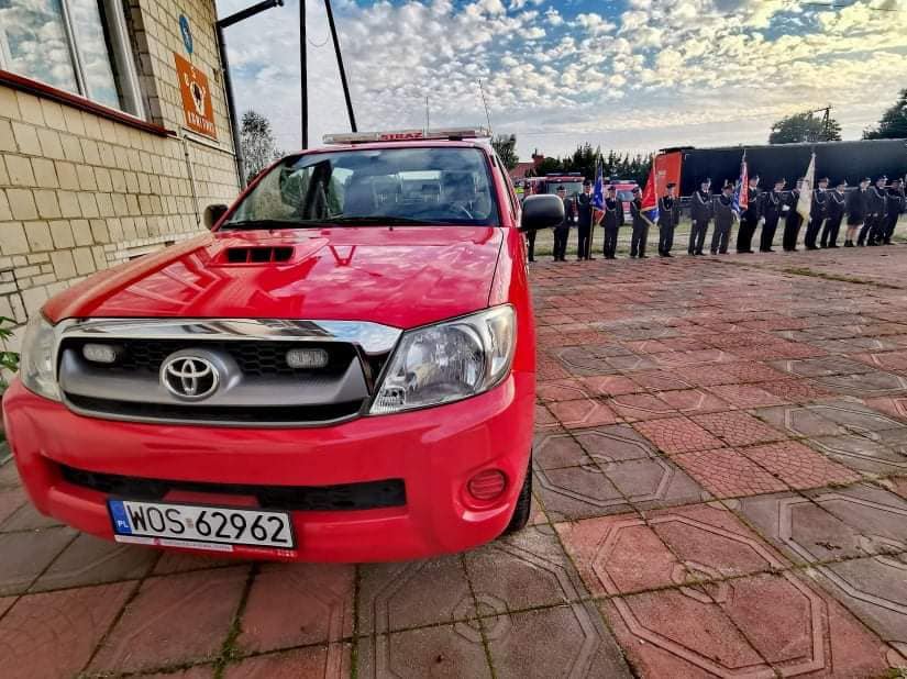 Nowy lekki samochód rozpoznawczo-ratowniczy OSP Kamianka - zdjęcie #1 - eOstroleka.pl