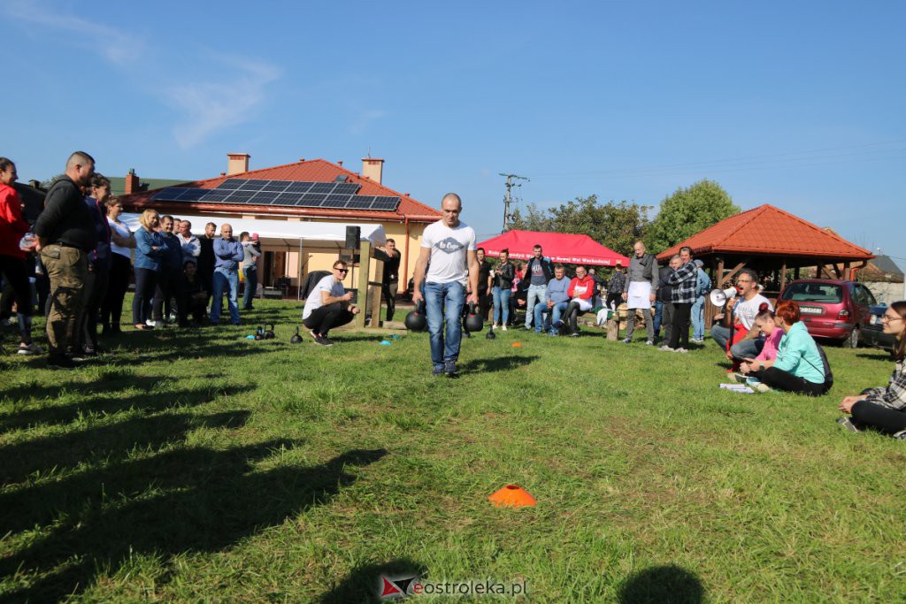 Festyn charytatywny Pomaganie przez podjadanie w Nowej Wsi Wchodniej [03.10.2021] - zdjęcie #34 - eOstroleka.pl