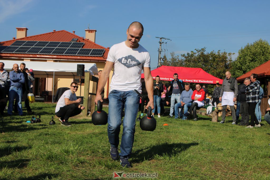 Festyn charytatywny Pomaganie przez podjadanie w Nowej Wsi Wchodniej [03.10.2021] - zdjęcie #35 - eOstroleka.pl