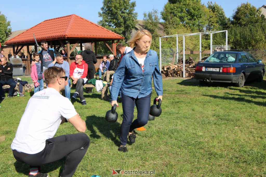 Festyn charytatywny Pomaganie przez podjadanie w Nowej Wsi Wchodniej [03.10.2021] - zdjęcie #78 - eOstroleka.pl