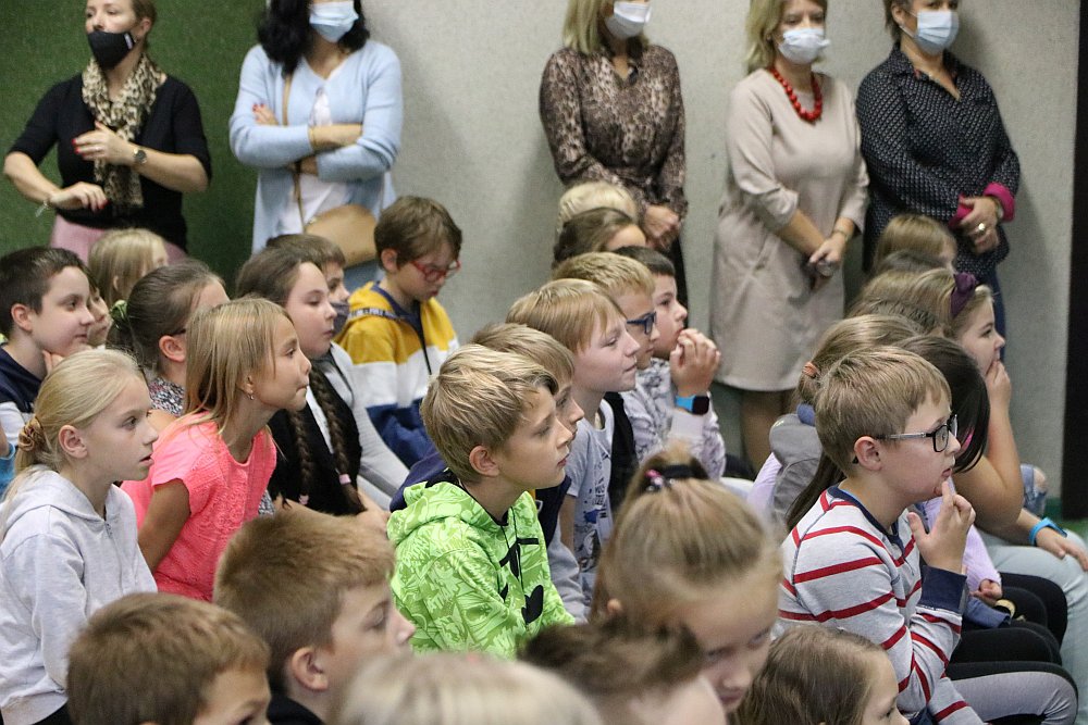 Podsumowanie akcji Bezpieczna droga do szkoły [04.10.2021] - zdjęcie #12 - eOstroleka.pl