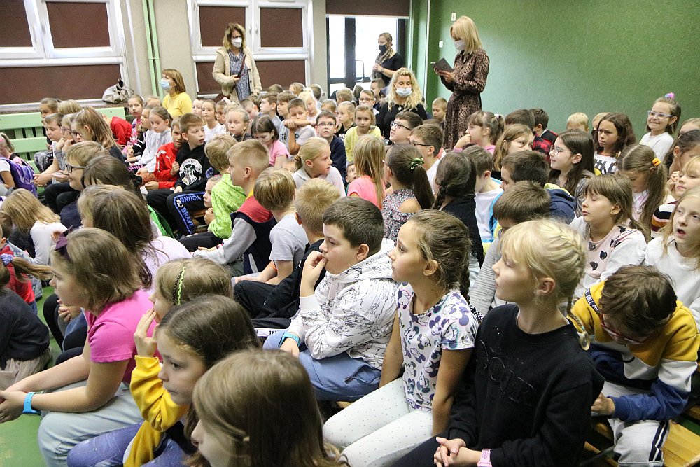 Podsumowanie akcji Bezpieczna droga do szkoły [04.10.2021] - zdjęcie #58 - eOstroleka.pl