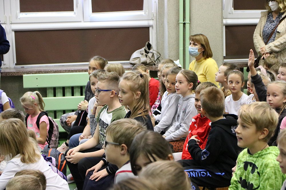 Podsumowanie akcji Bezpieczna droga do szkoły [04.10.2021] - zdjęcie #8 - eOstroleka.pl