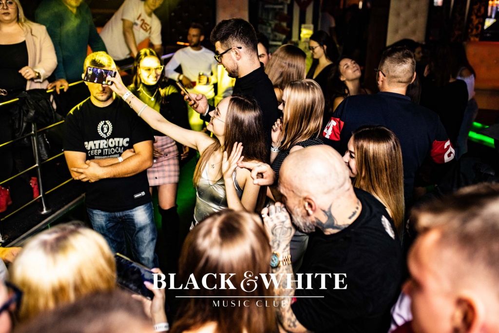 Sobota w Clubie Black&White [24.09.2021] - zdjęcie #102 - eOstroleka.pl